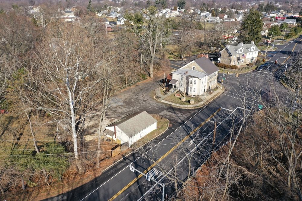 Historic Daniel LaRue Inn Office Space : 970 Durham Rd, Langhorne, PA 19047